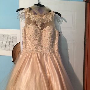 Short dress. Worn once!